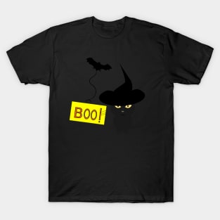 Cute cat disguised for Halloween T-Shirt